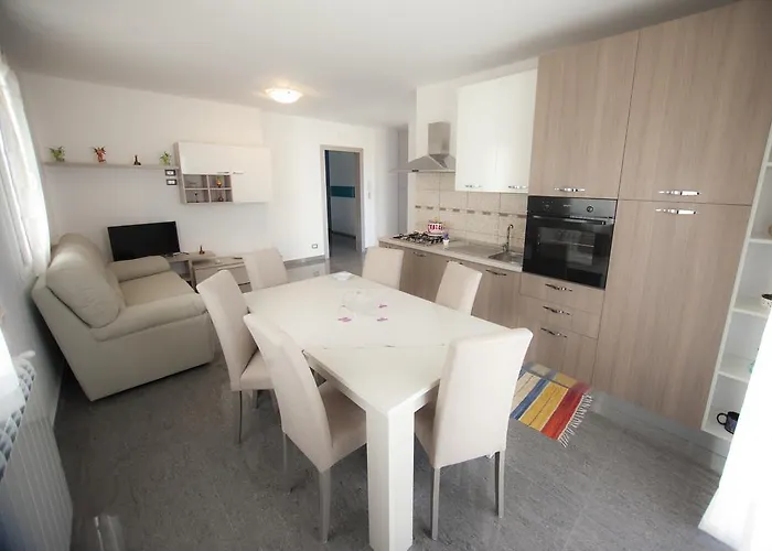 Vacanze Adelaide * 切法卢